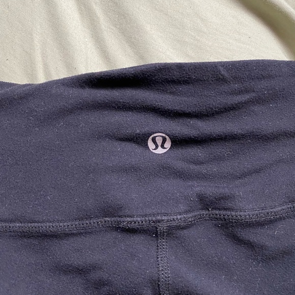 Lululemon leggings. Too big on me. Hardly worn - Picture 2 of 4